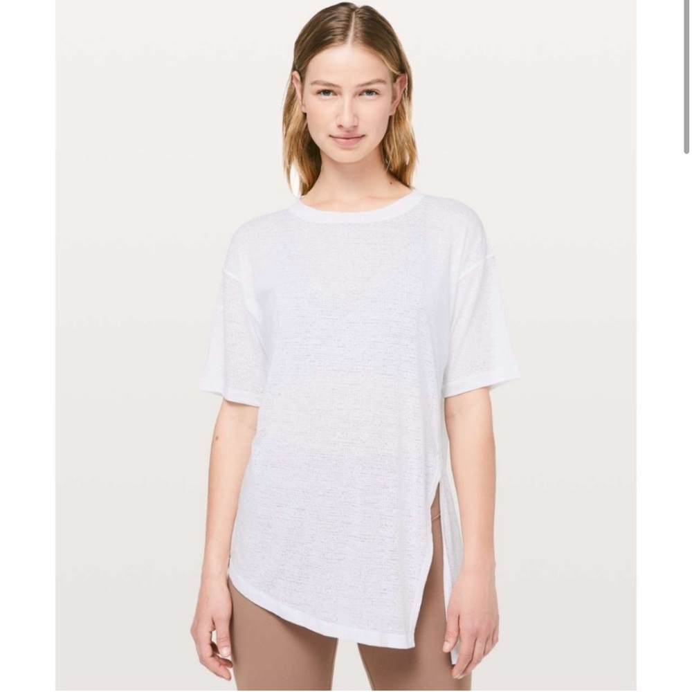 Lululemon‎ White Sneak Out Burnout Short Sleeve Shirt Size 4